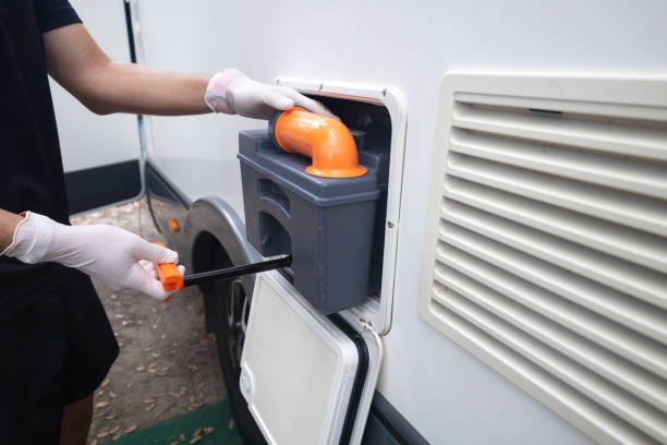 Portable Toilet Options We Offer in Rossmoor, NJ
